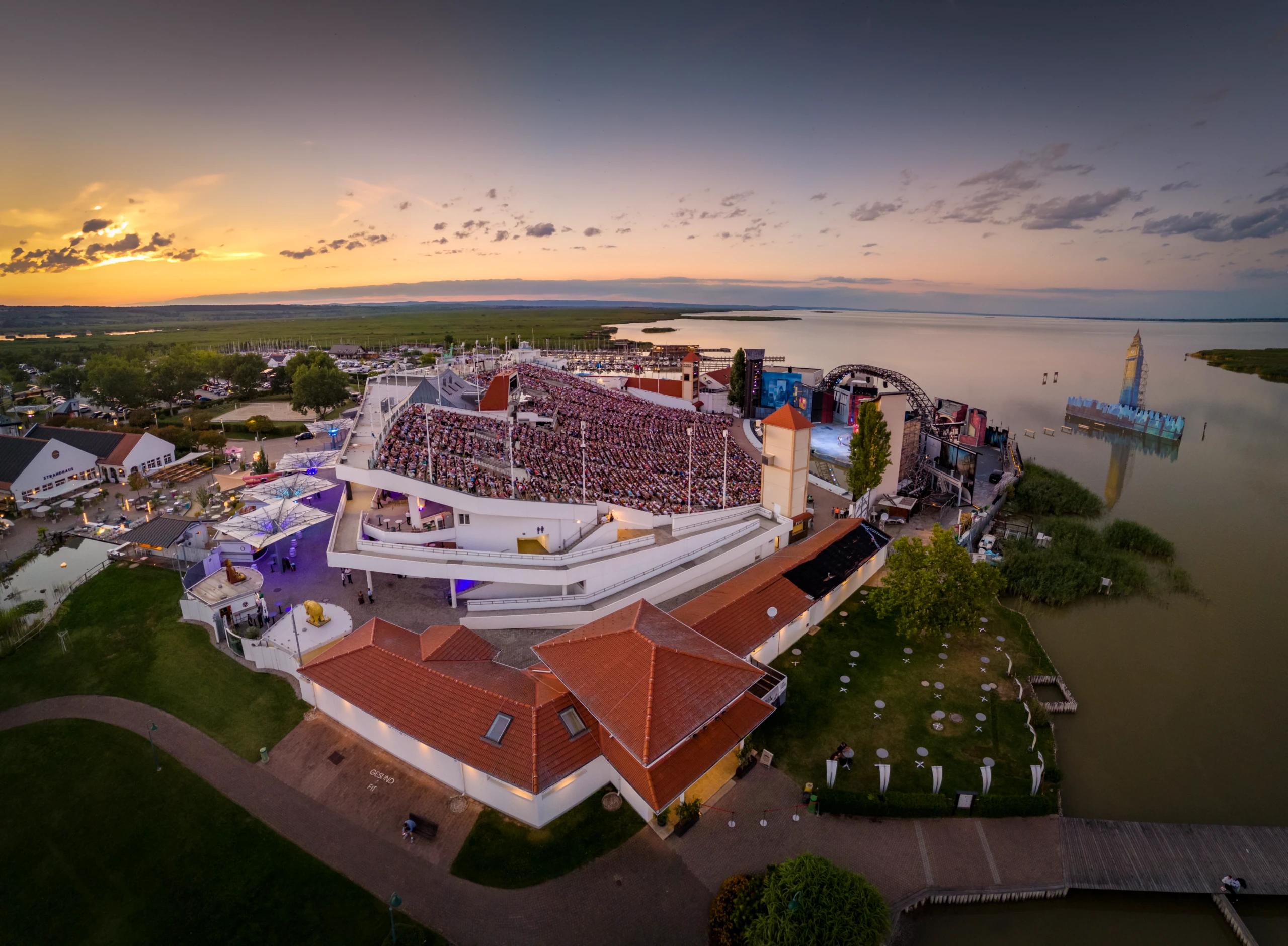 Gewinnen Sie Tickets für „MAMMA MIA!“ bei den Seefestspielen Mörbisch
