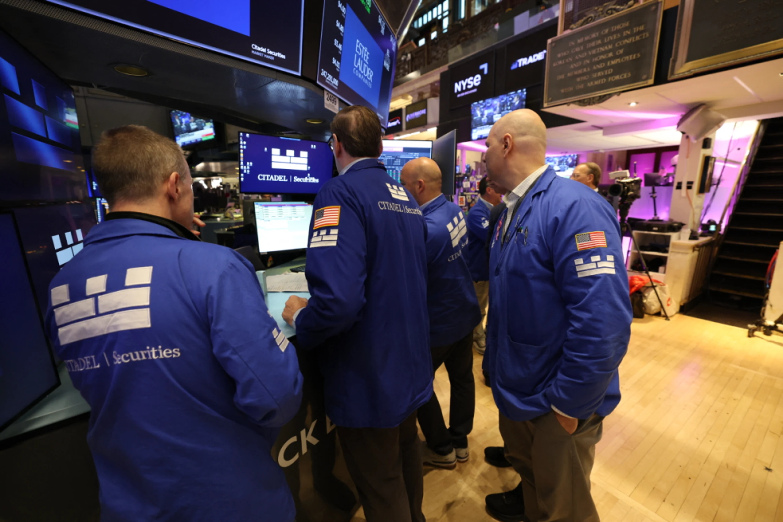 Goldman Sachs treibt Dow an - Chip-Aktien schwach
