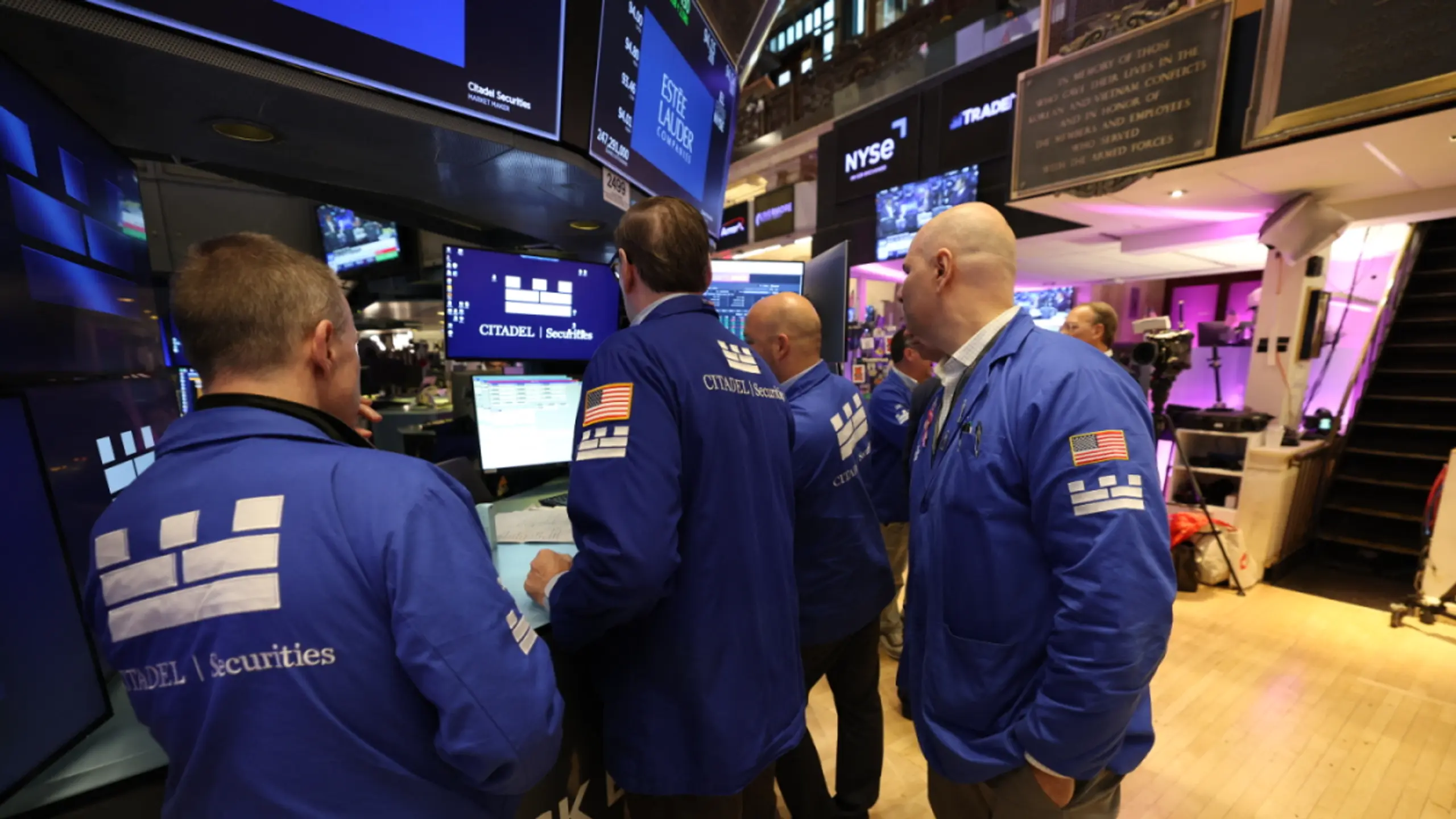 © AFP, TIMOTHY A. CLARY, Apa Goldman Sachs treibt Dow an - Chip-Aktien schwach