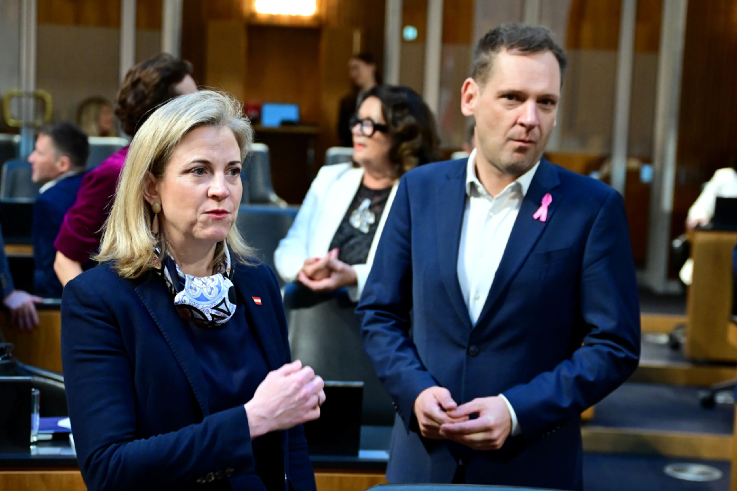 Meinl-Reisinger zu Gast im Hohen Haus