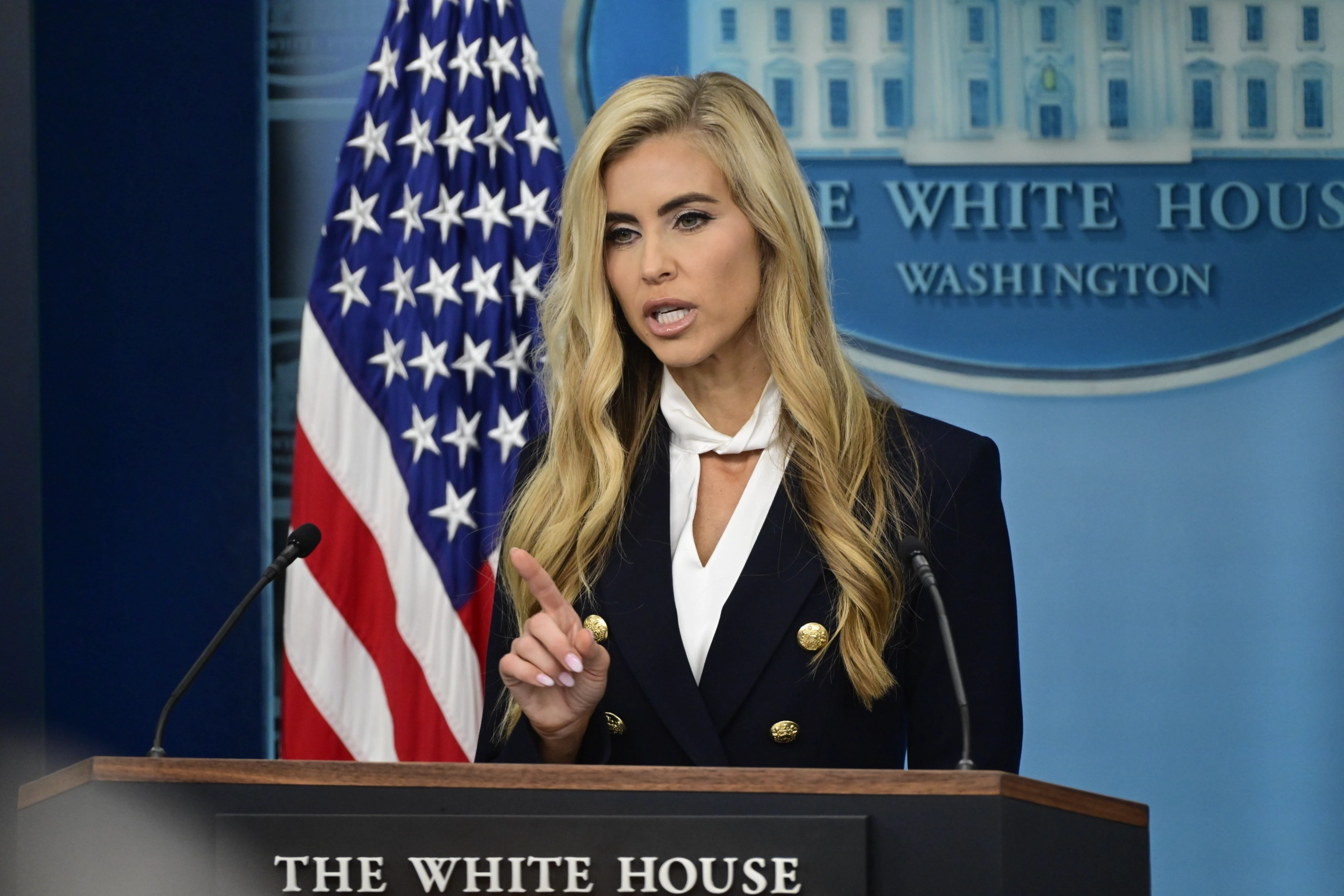 Katie Zacharia: Wer ist Trumps neue Pressesprecherin – und warum ihr Debüt floppte