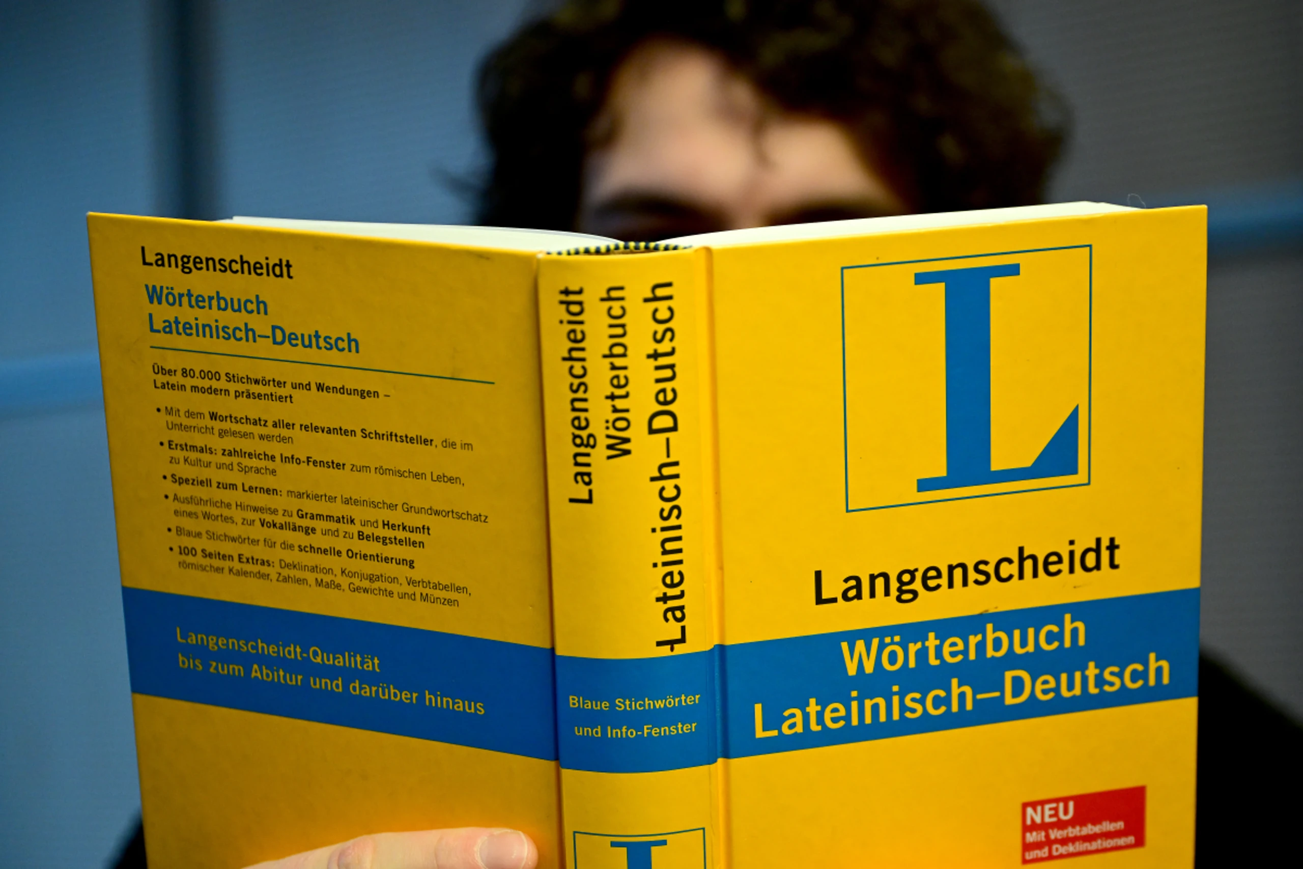 KI lernt nach Altgriechisch auch Latein