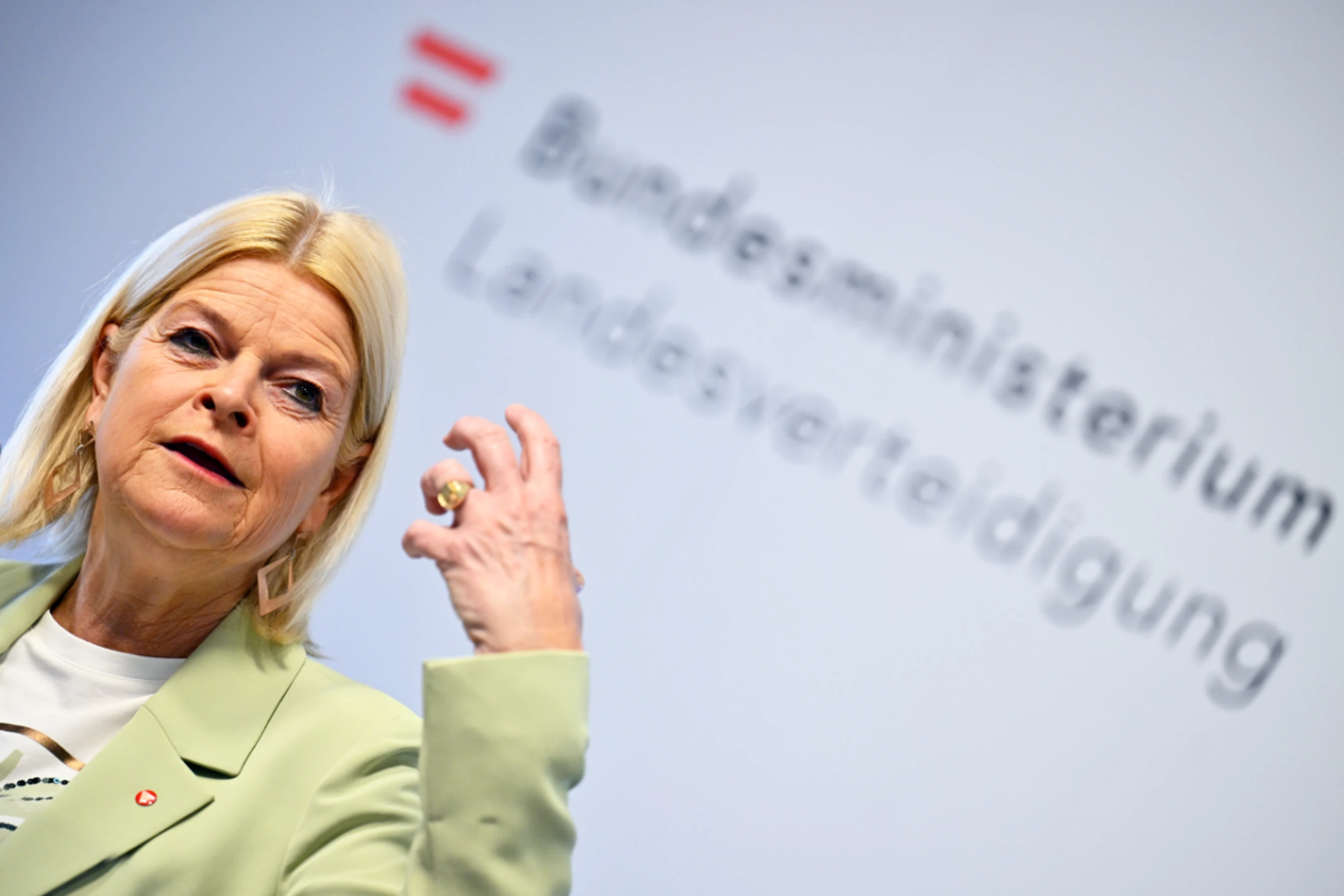 Verteidigungsministerin Tanner war in der "Pressestunde" zu Gast