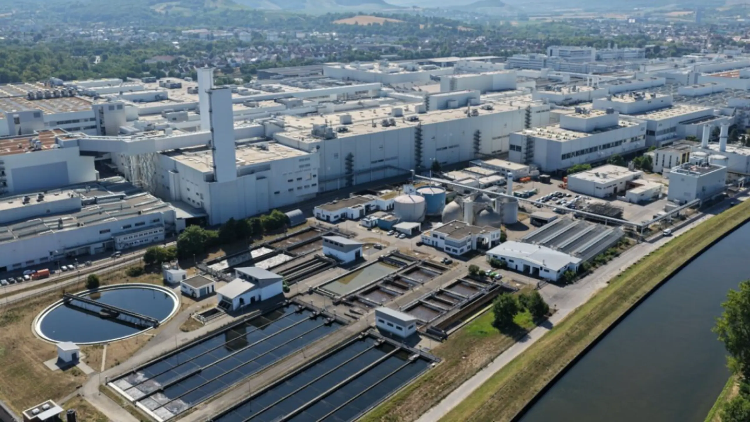 © DPA, Bernd Weißbrod, Apa ++ ARCHIVBILD ++ Gute Werte für Deutschlands Industrie
