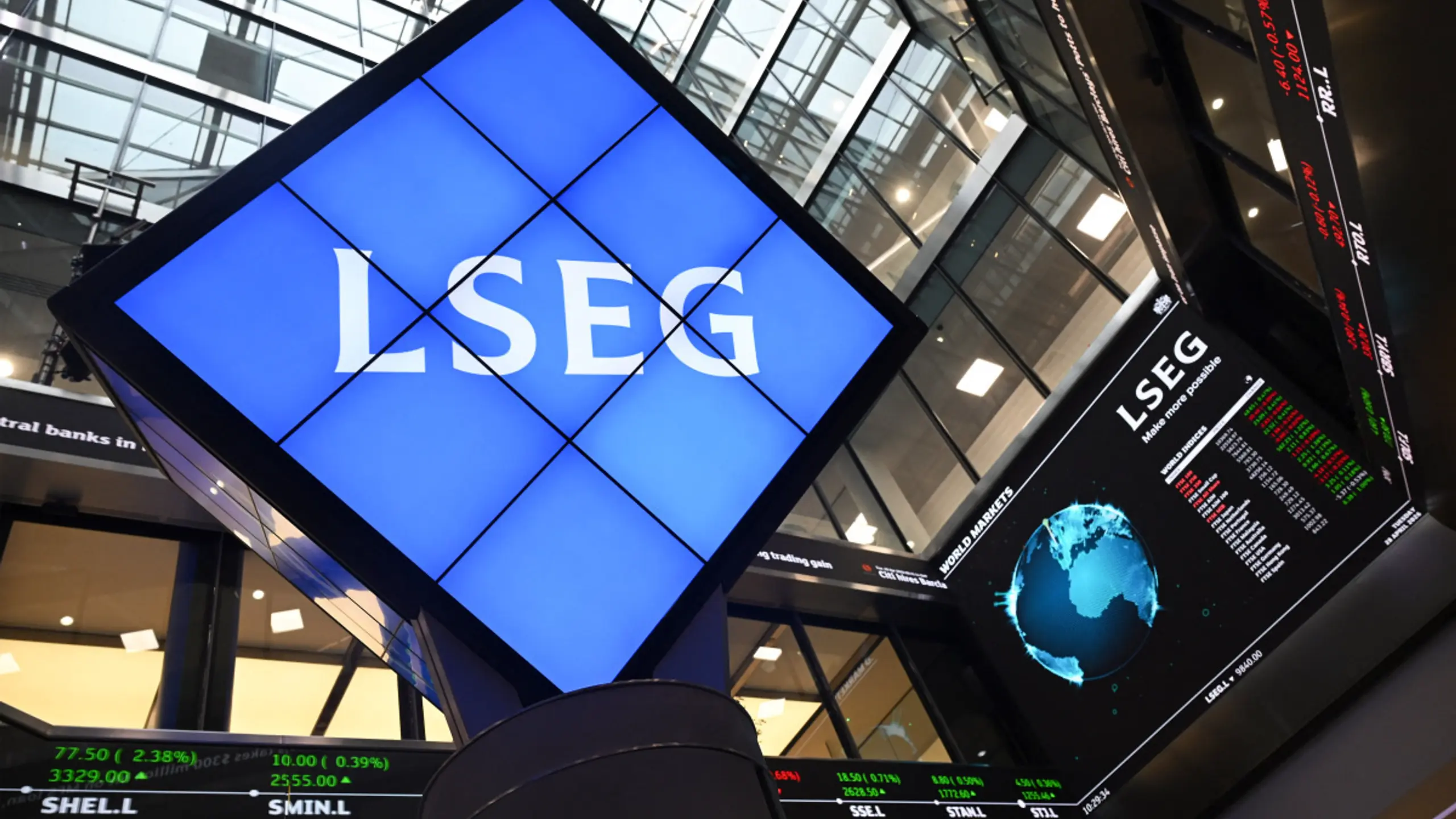 © AFP, JUSTIN TALLIS, Apa Investor fordert Portfolio-Änderungen