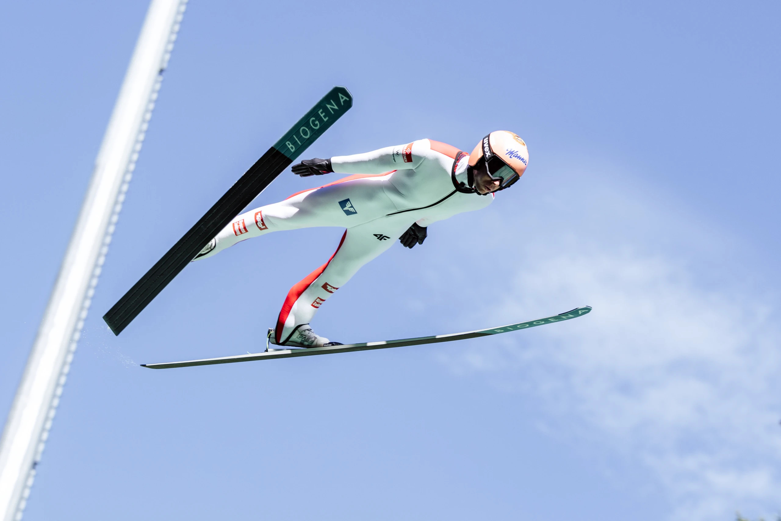 Stefan Kraft springt mit BIOGENA SPORTS