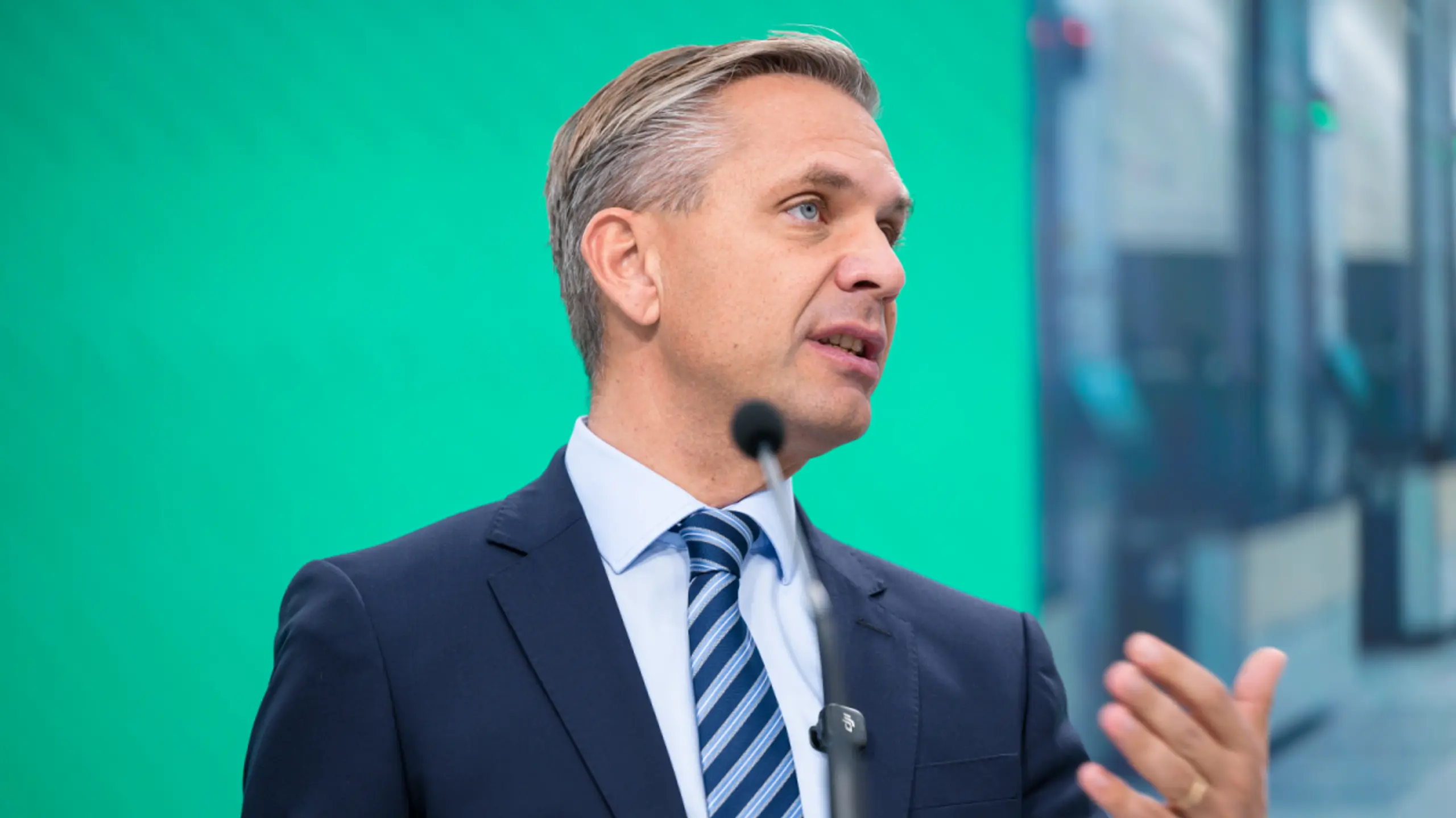 © MAX SLOVENCIK, Apa Qualität statt Preis