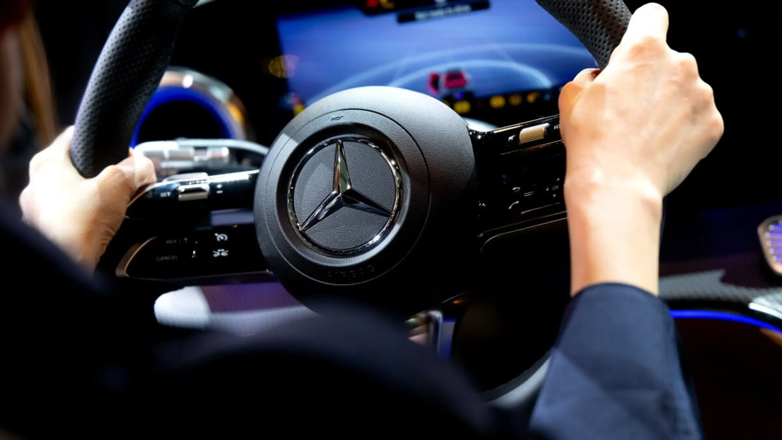 © DPA, Sven Hoppe, Apa ++ ARCHIVBILD ++ China trifft Mercedes hart