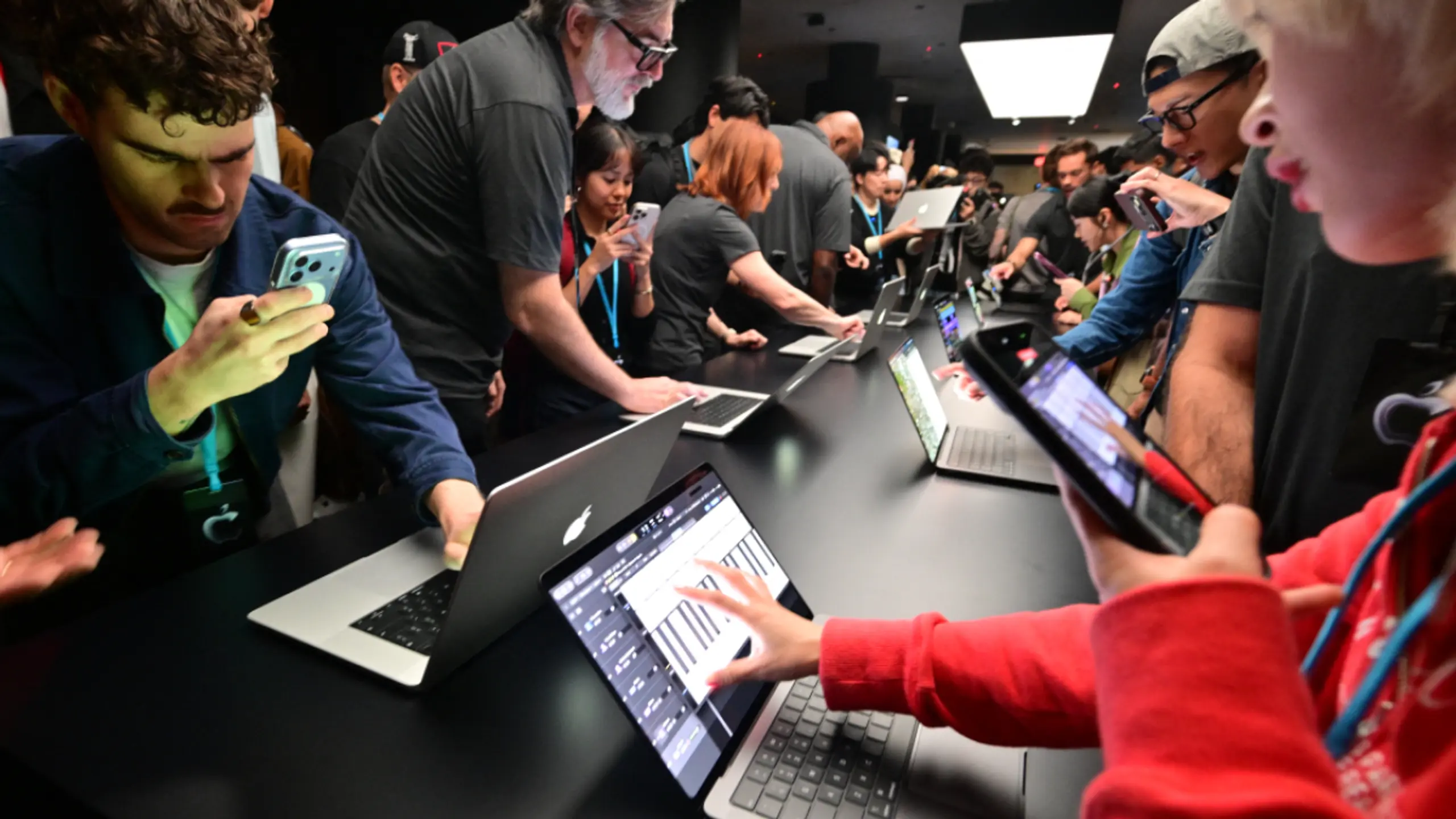 © AFP, FREDERIC J. BROWN, Apa Auf der Apple Experience wurde das neue Touch-Macbook vorgestellt