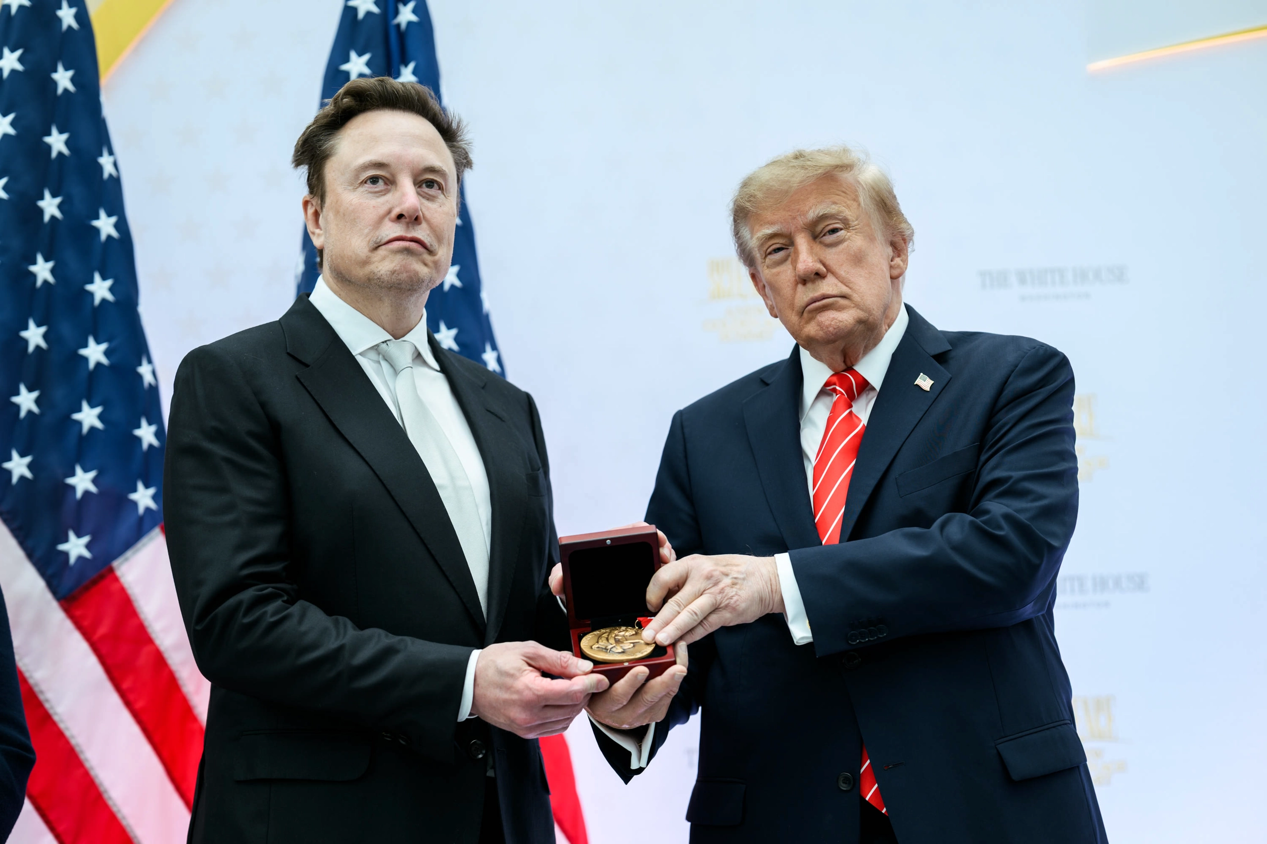 Midterms 2026: Geld aus dunklen Quellen flutet den US-Wahlkampf
