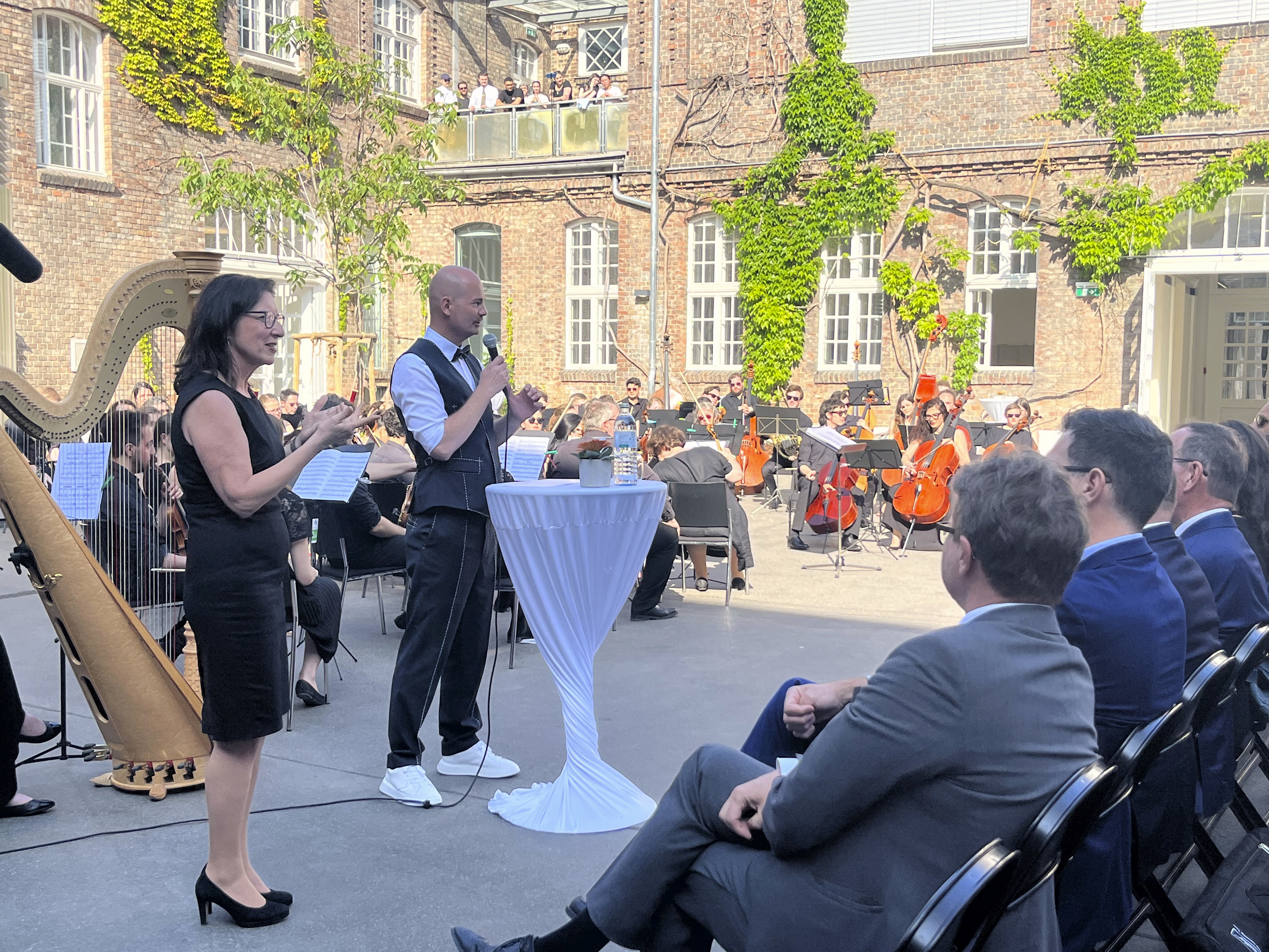 Rede von Hr. Direktor Töglhofer
