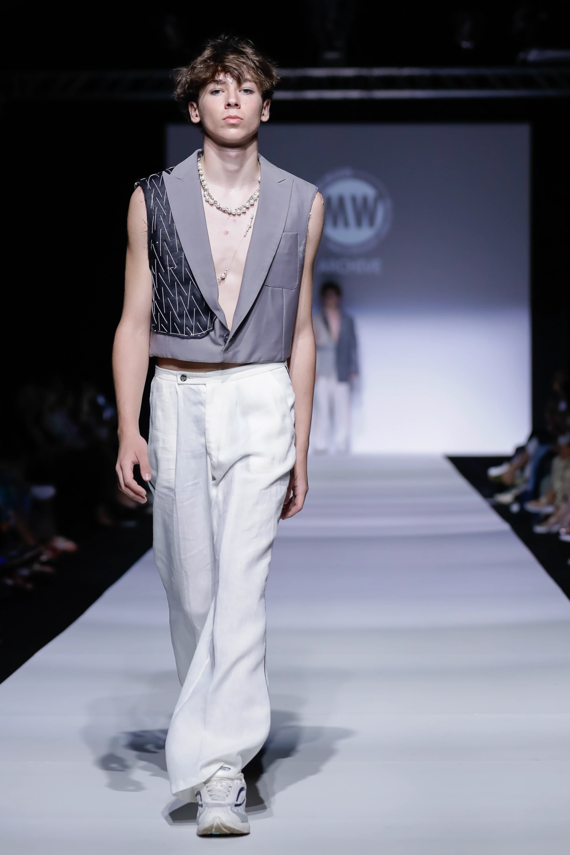 MQVFW23