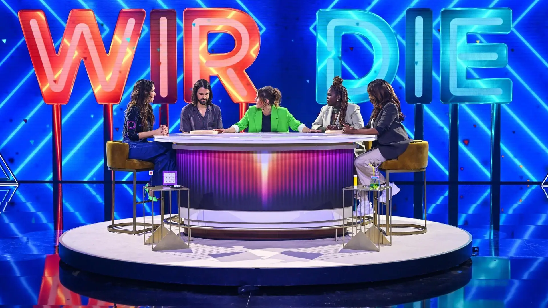 Wir gegen die! Die Kebekus Geschwister Show