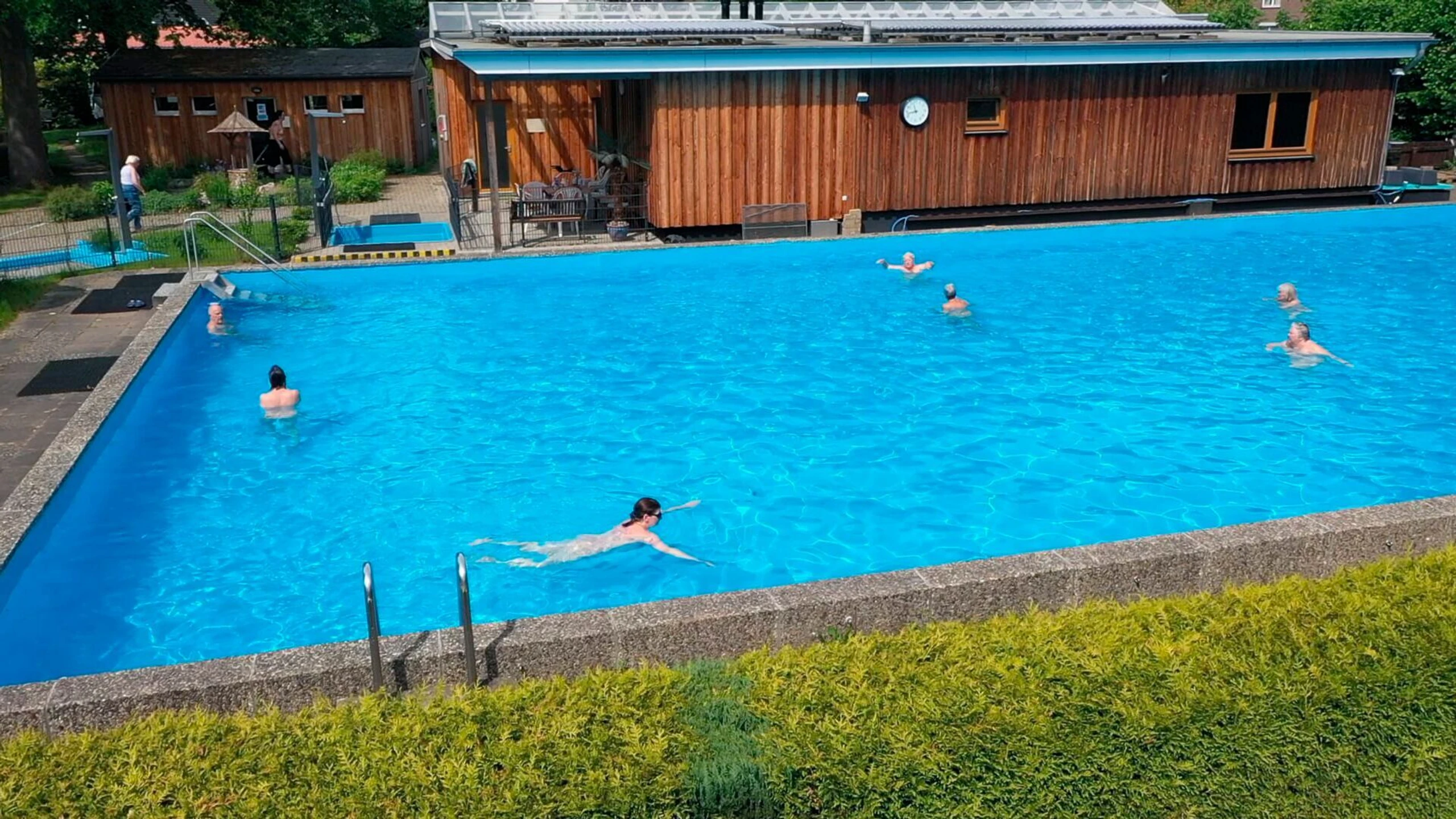 Nackt, frei, vegetarisch