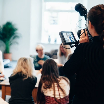 Von den Profis lernen: Medienarbeit erklärt